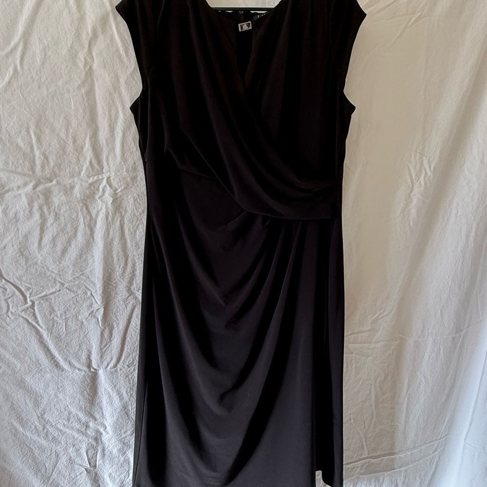 Elegant Black Dress